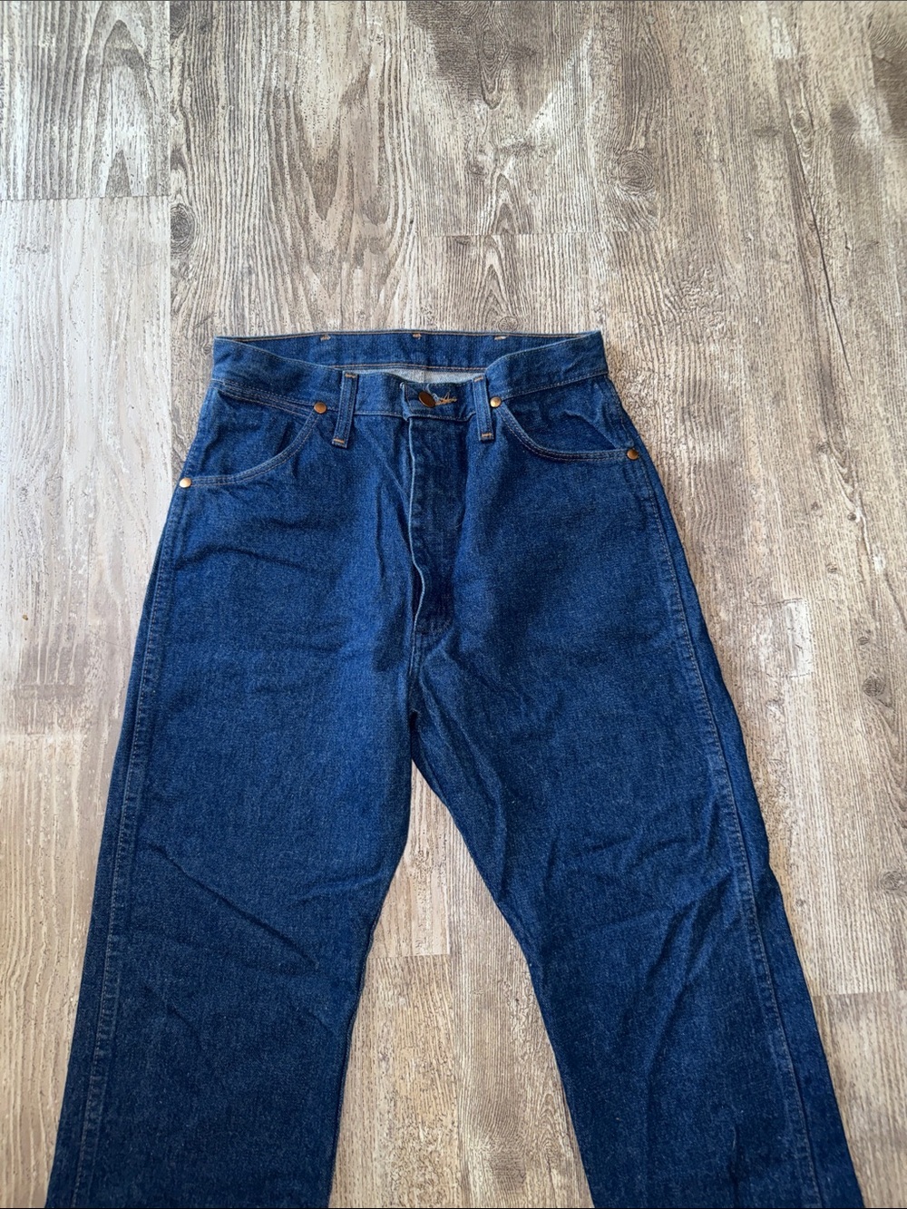 Wrangler Dark Blue Relaxed Fit Men's Jeans - Picture 3 of 8